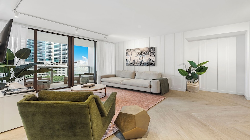 Luxury Vacation Rentals in South Beach by LRMB