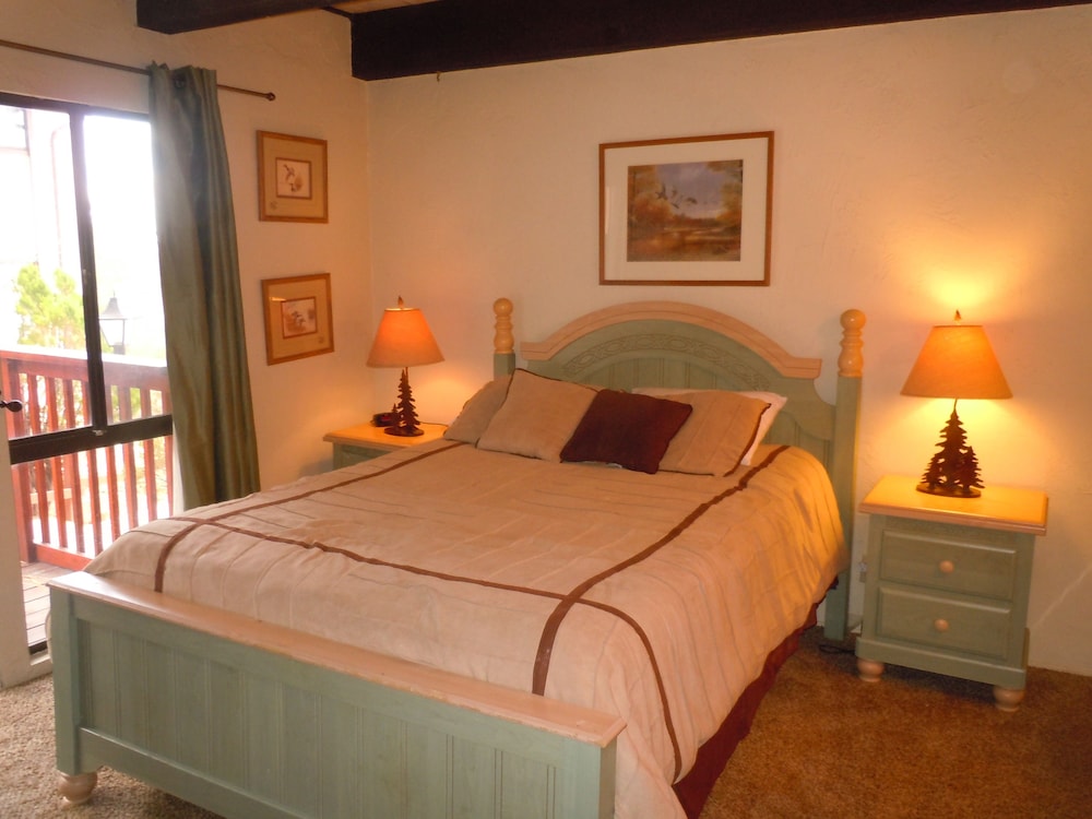 Snow Summit Townhouse Rentals & Sales