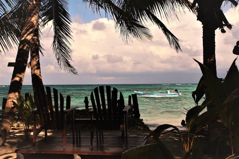 Little Corn Beach and Bungalow - Photo 44
