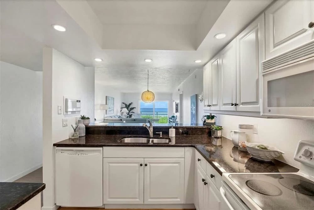 Luxury Beachfront Retreat in Longboat Key