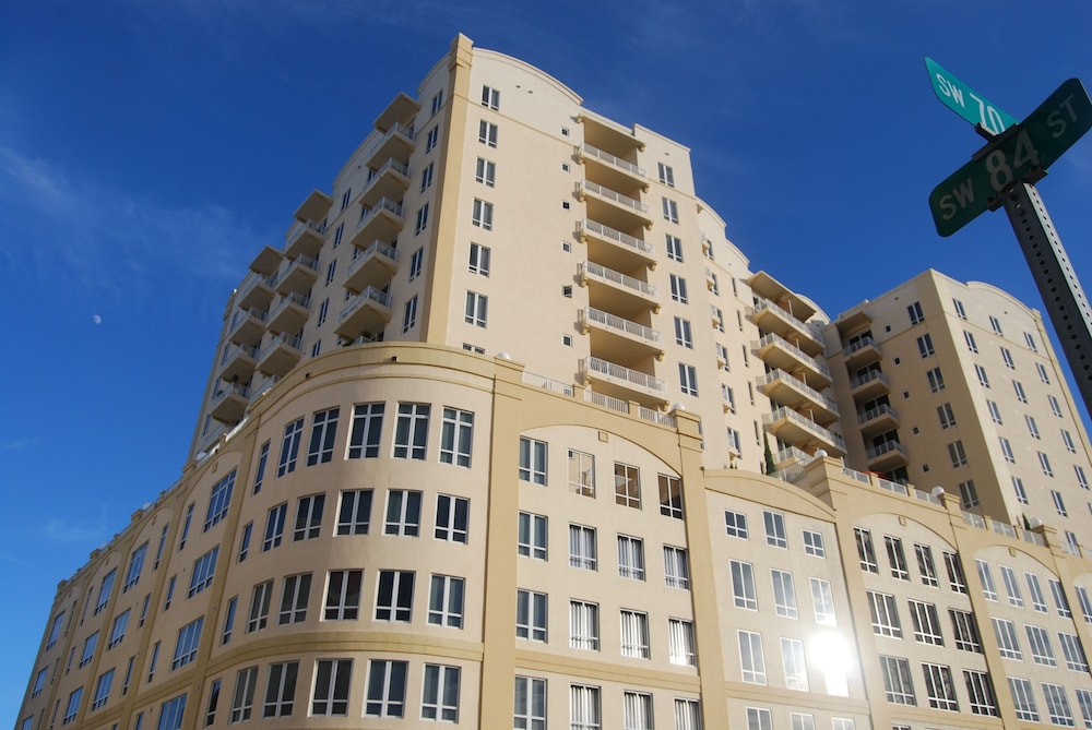 Towers of Dadeland by Miami Vacations