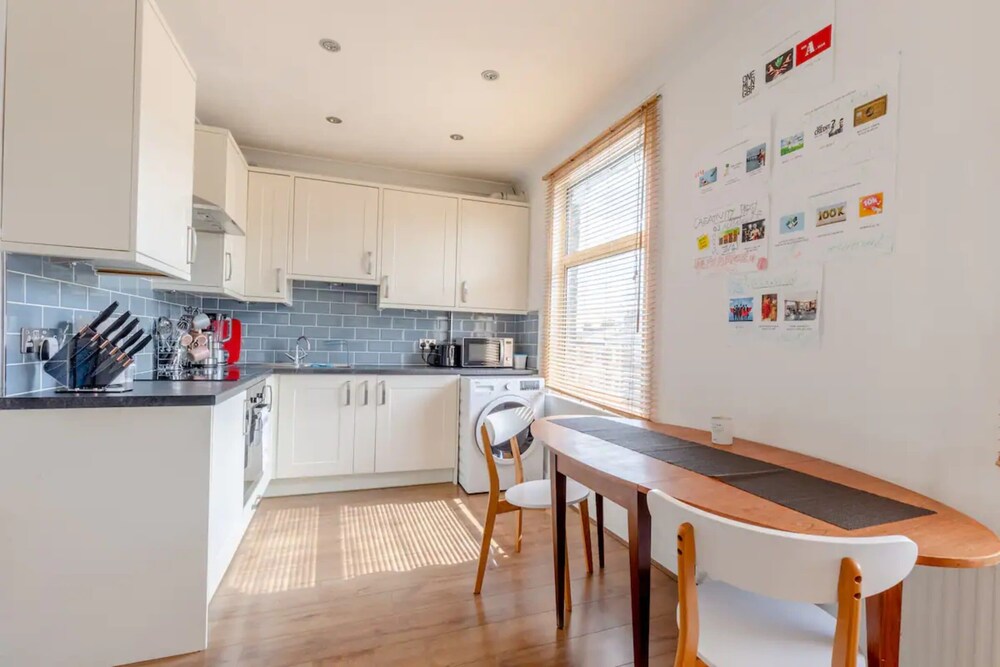 Cosy 1 Bedroom Apartment in North Maida Vale