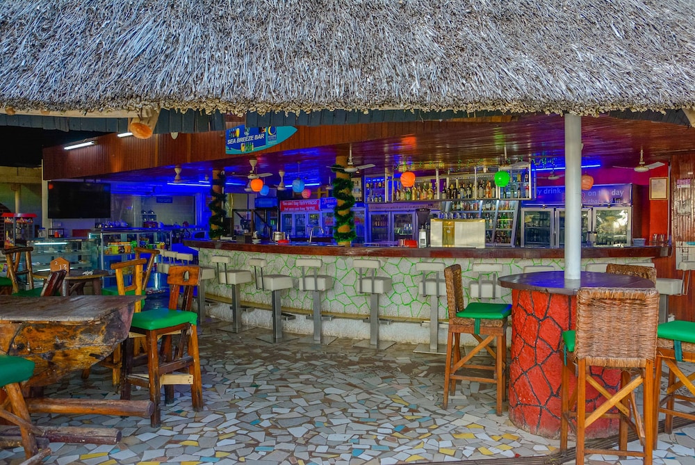 Best Western Jangwani Sea Breeze Hotel
