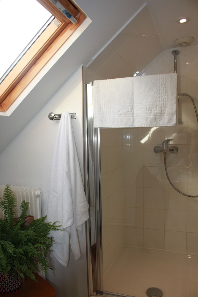Hostel La Maison Montreau