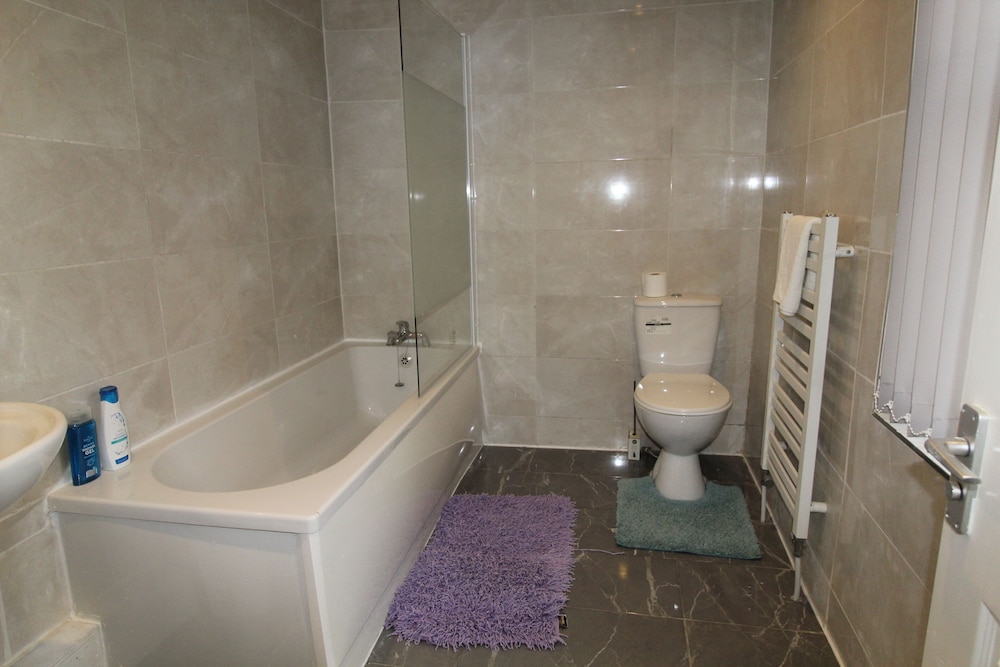 Sefton House by Smart Corporate Stays