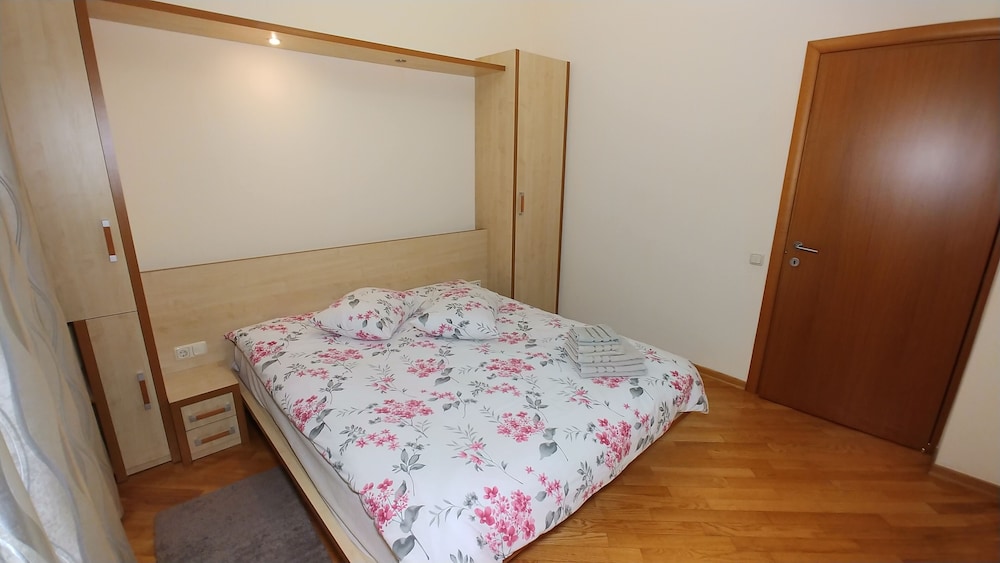 Kyiv Apartments