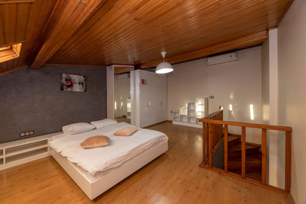 Opera House Otel - Image 27