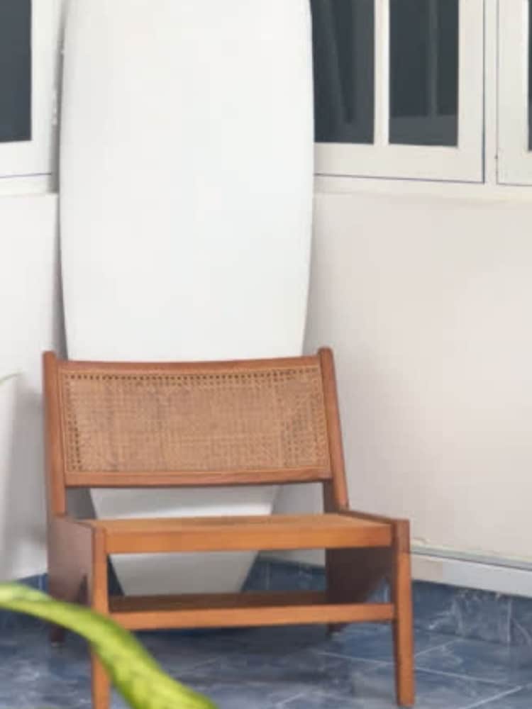 Bahaaru Villa Surf and Stay
