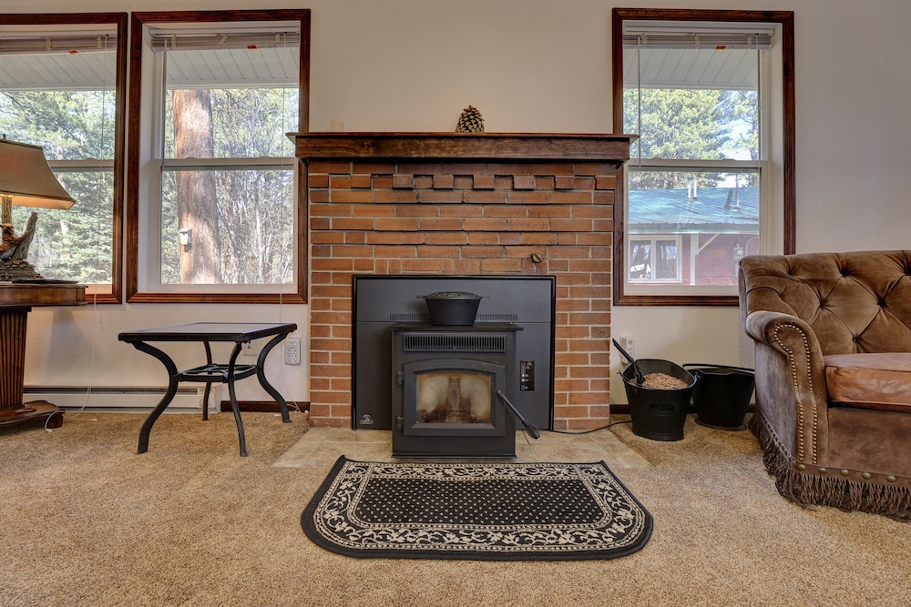 Serene Creek Side Cottage Retreat - Property Image 11