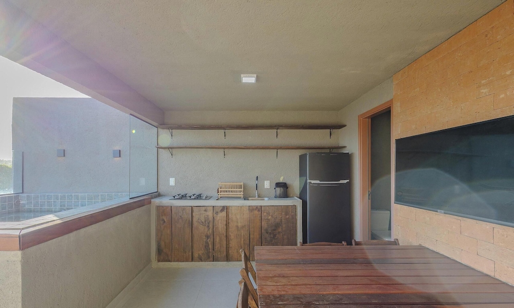 Houses in a Gated Community 100m From Marceneiro Beach - Hvas