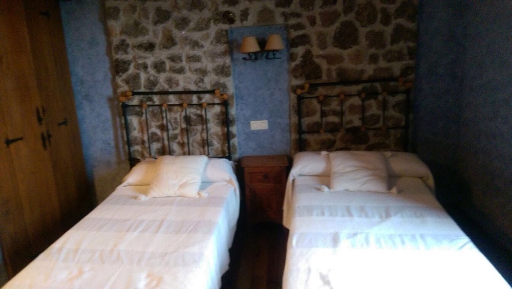 Casa Rural La Toza view 2