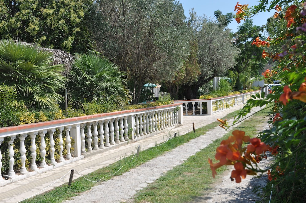 Villaggio Borgo degli Ulivi