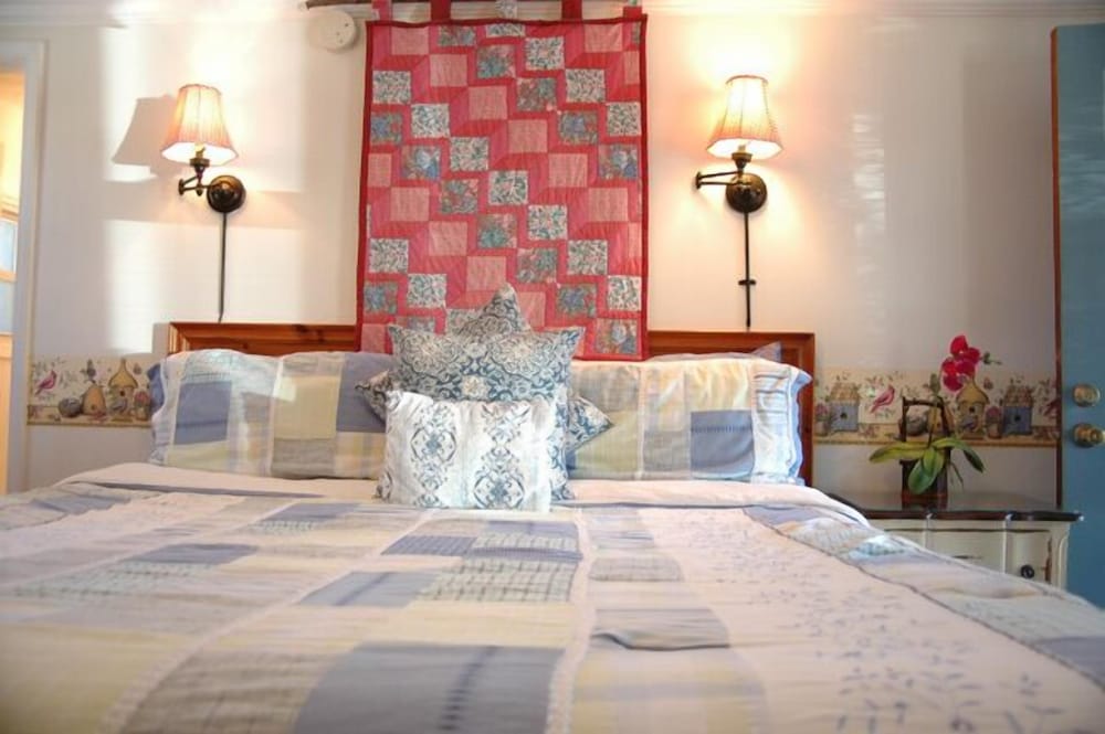 The Homestead Inn