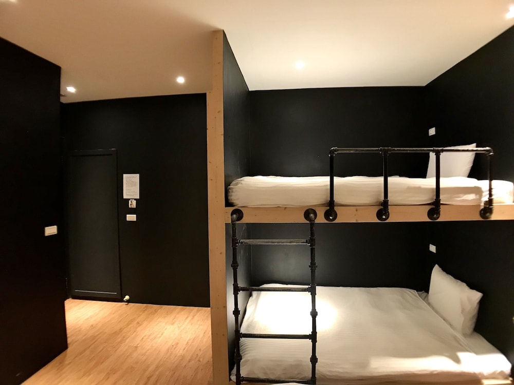 Martin Wales Hotel Kenting