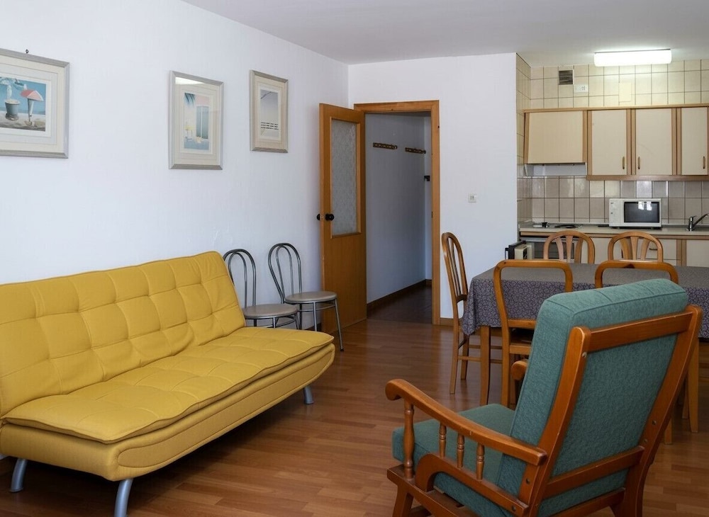Excelente apartamento cerca a pistas