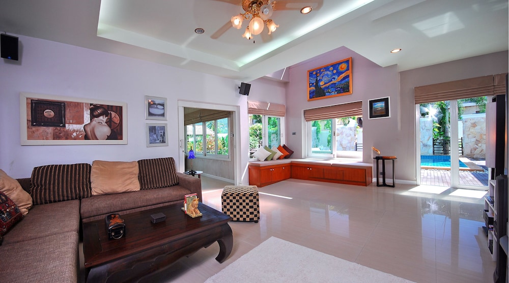 lounge