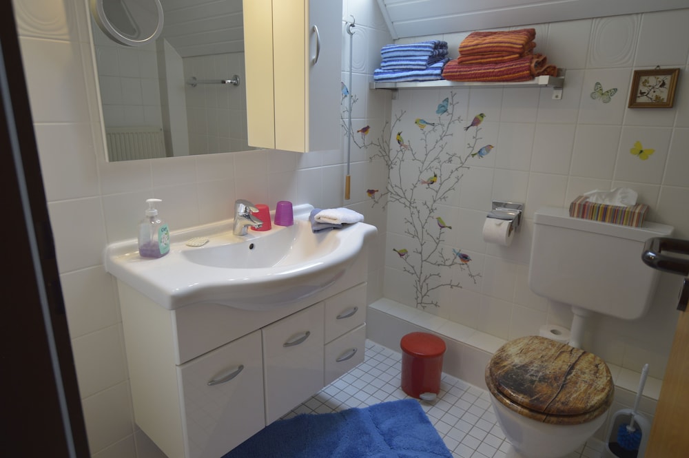 Photo 43