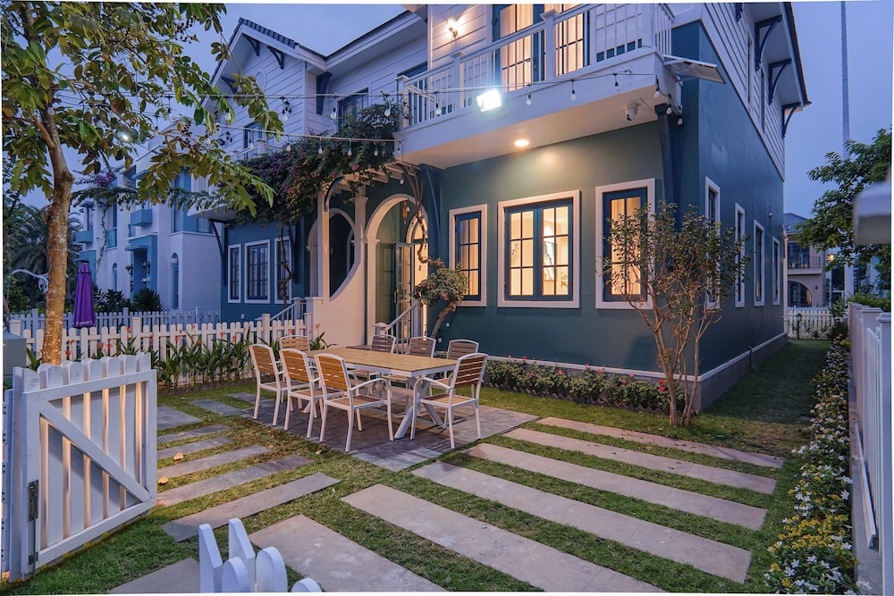 Luxury 4 bedroom Casa Santori
