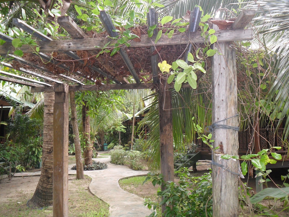 Dreamland Resort
