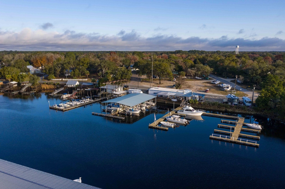 Steinhatchee River Inn