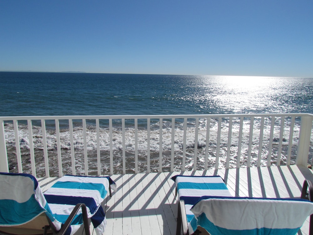 3 Bedroom House on the Beach