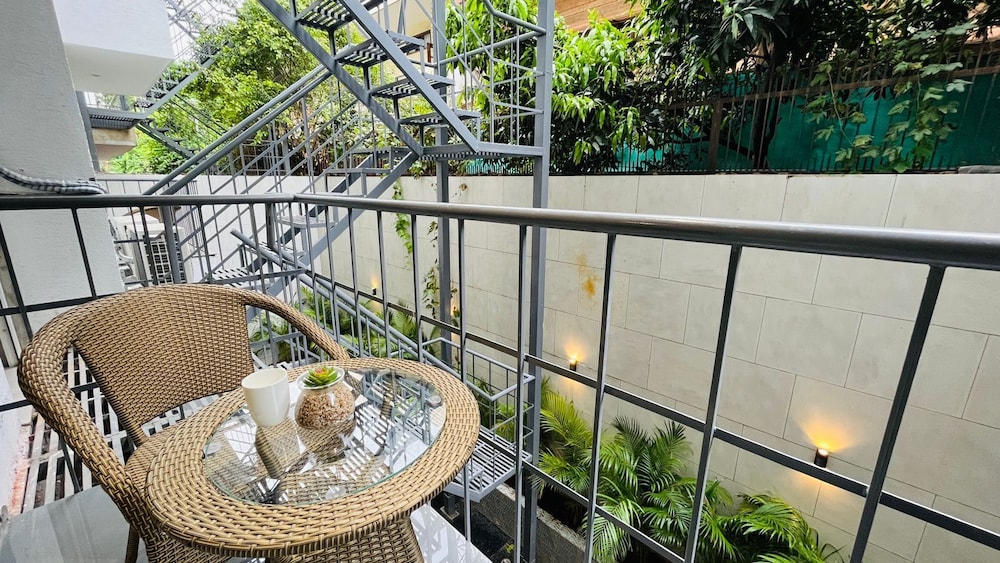 Stay near - Hotel near me Gurgaon