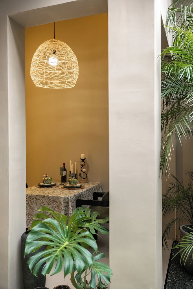 Jiangnanfu Bed and Breakfast