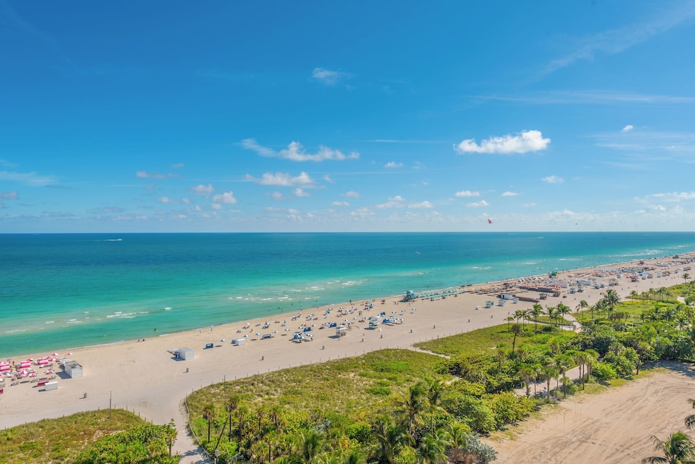 Luxury Vacation Rentals in South Beach by LRMB