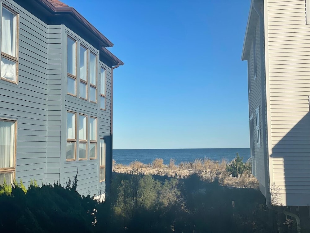 Ocean Harbor 2B