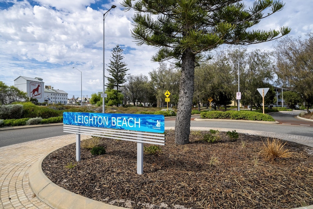 Spacious 2-bed Apartment in North Fremantle
