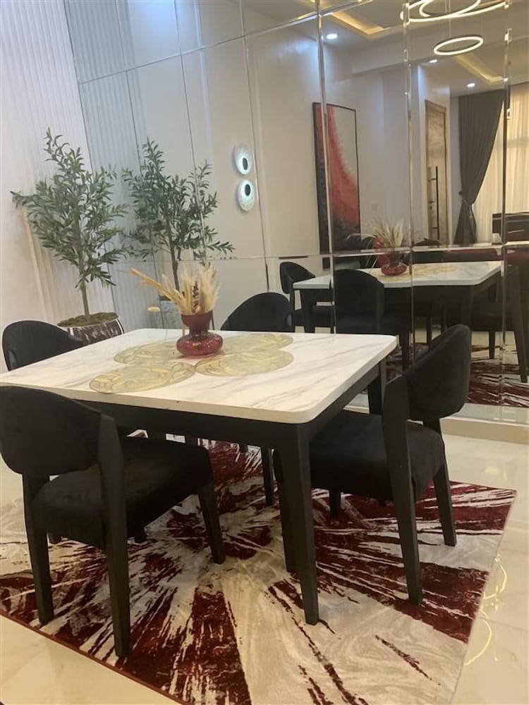 Spacious 2-bedroom apartment