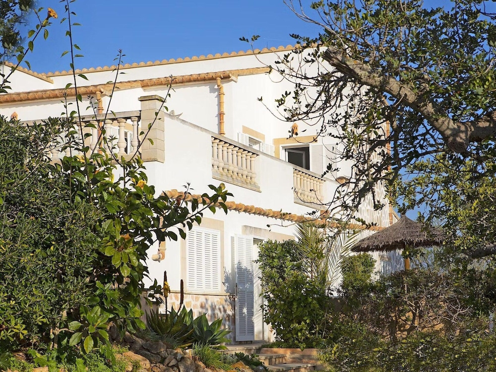 Tranquil Villa With Private Pool