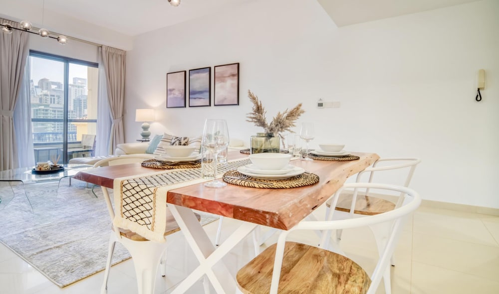 JBR Gem Spacious 1BR Apt With Balcony