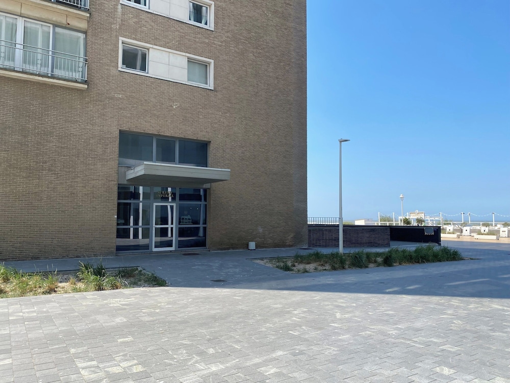 Apartment in Nieuwpoort-bad With Sea View