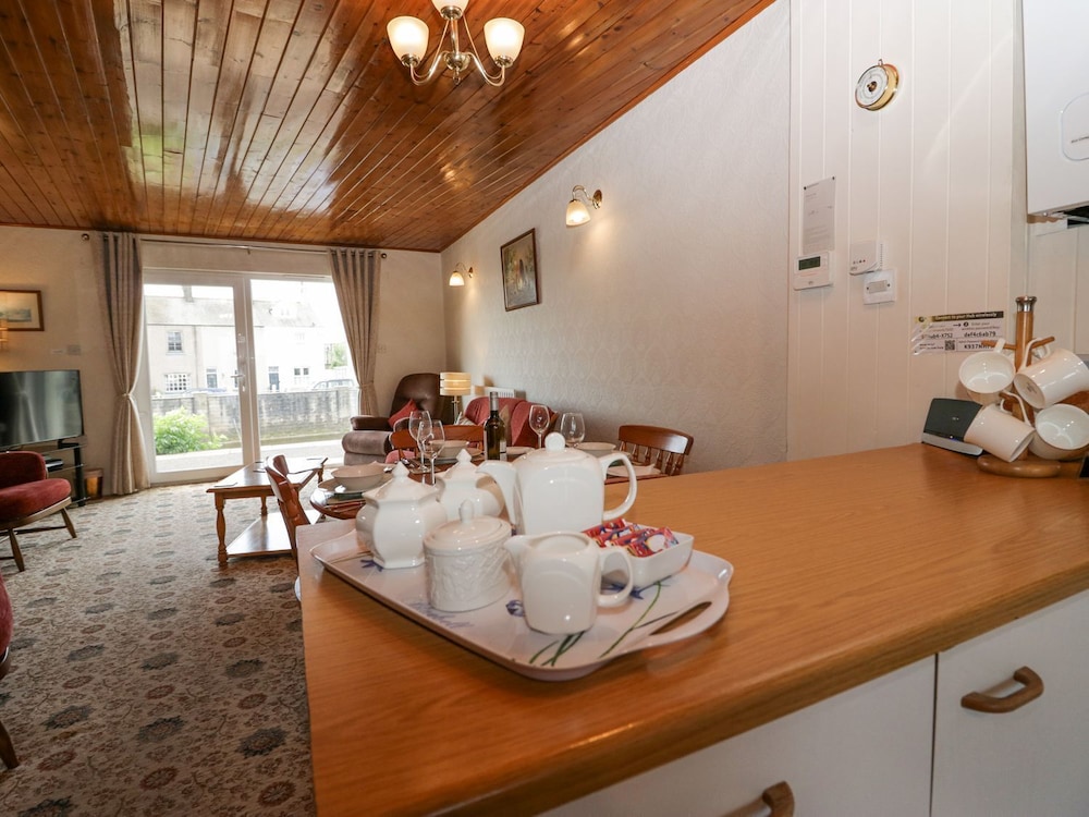 Lazey Cottage