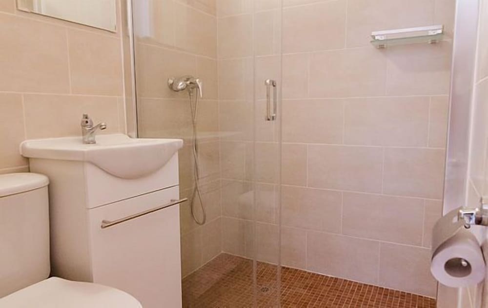 Embat alberg juvenil - Hostel