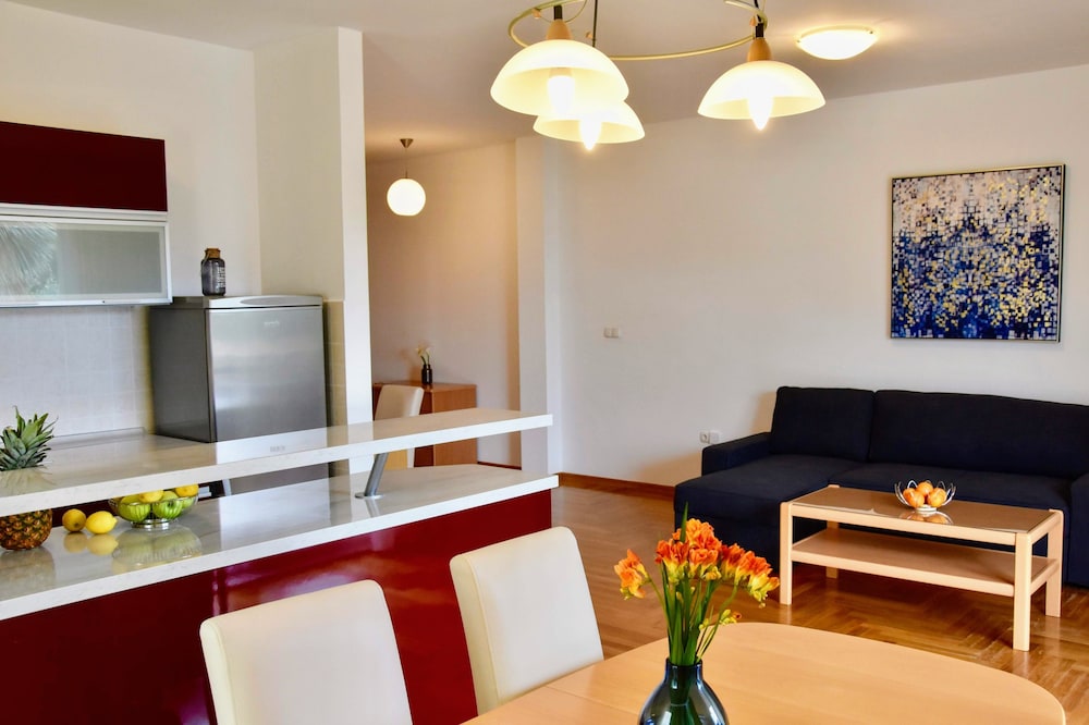 Pervanovo Apartments