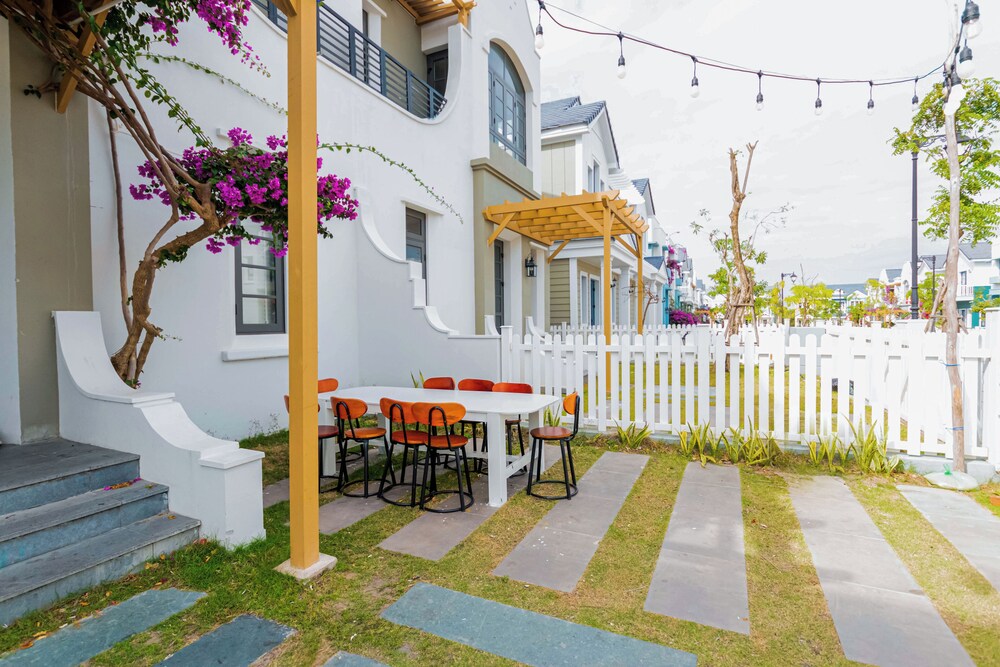 Luxury 3 br La Fleur Villa-Novaworld PT
