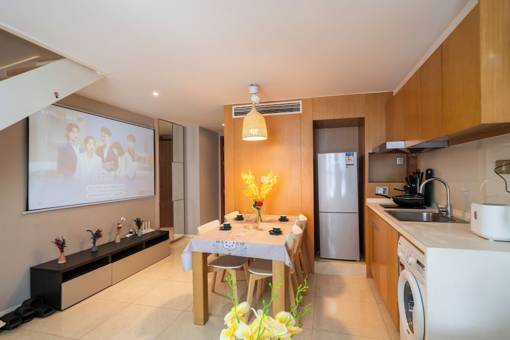 Shanghai Hills & Wanye Spacious Family Suites