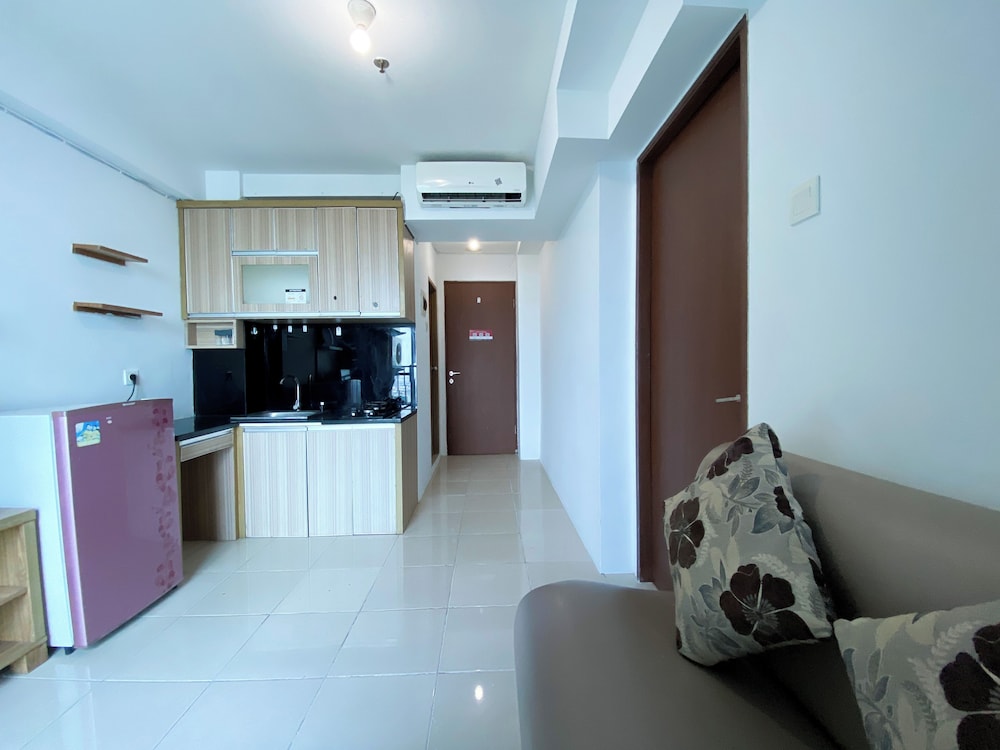 Good Deal And Homey 1Br Tifolia Apartment