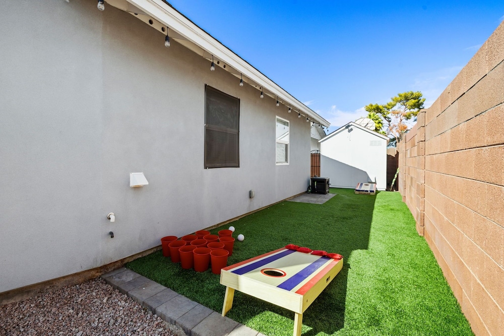 Desert Oasis Retreat Pool Spa Gameroom