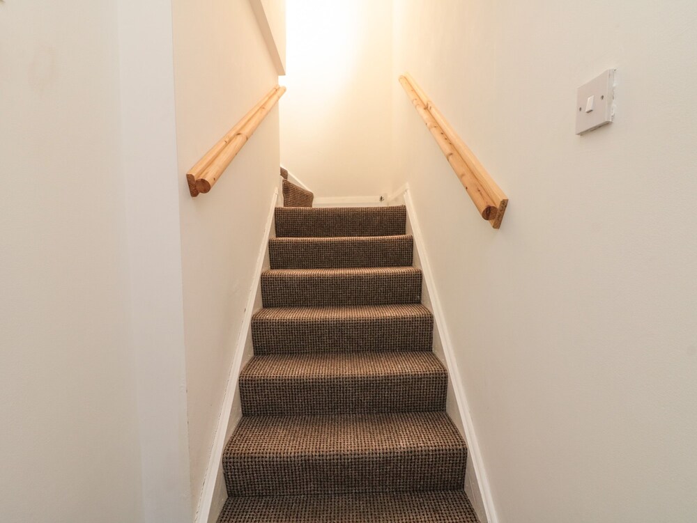 Flat 8