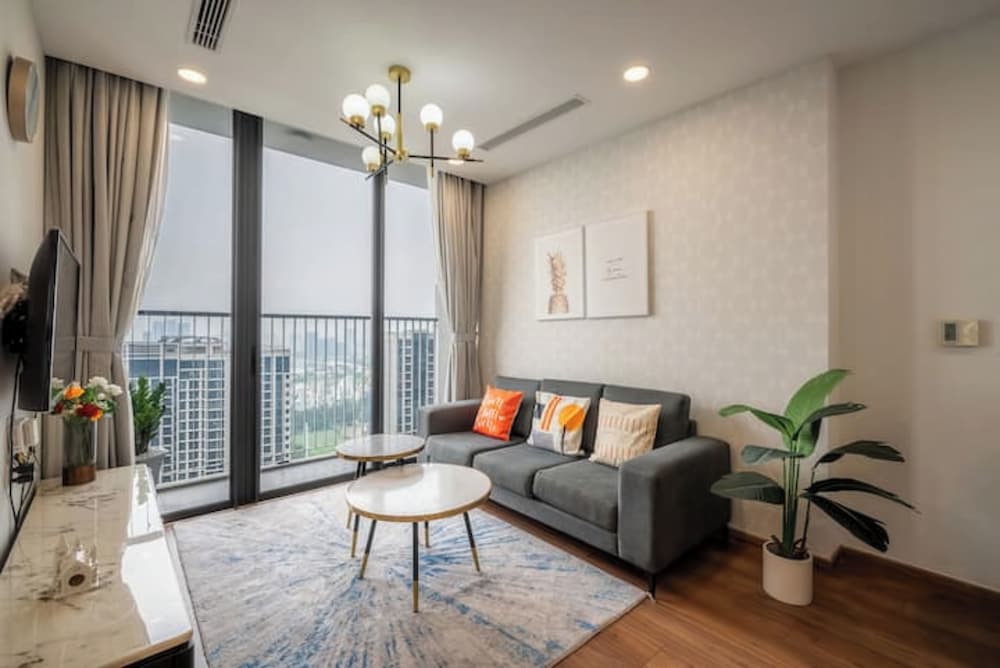 Eco Green Saigon - Free Gym & Pool