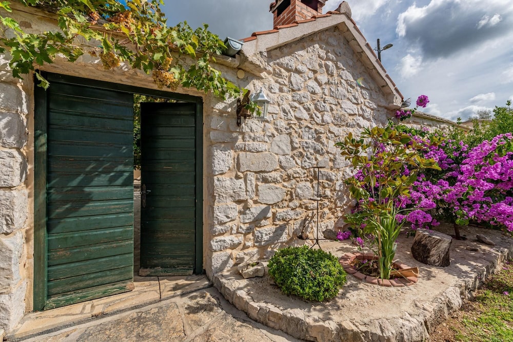 Villa Torine Zadarvillas view 4
