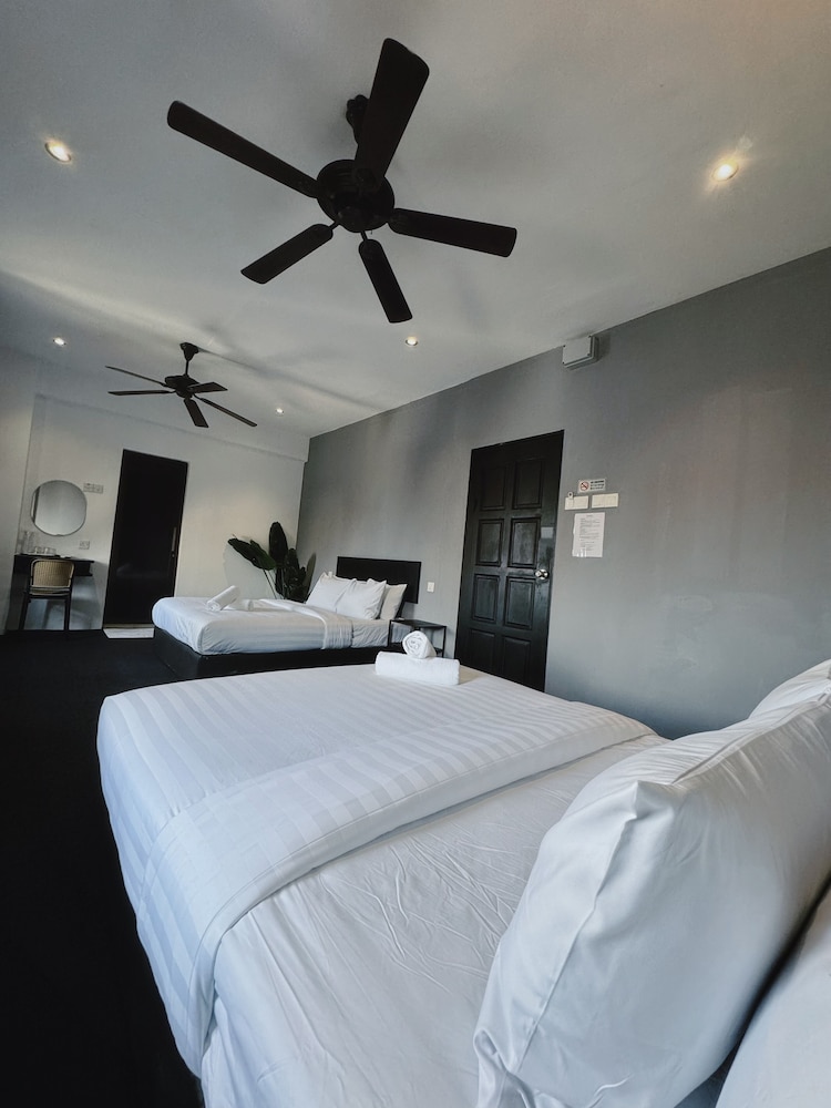 Quee Hotel