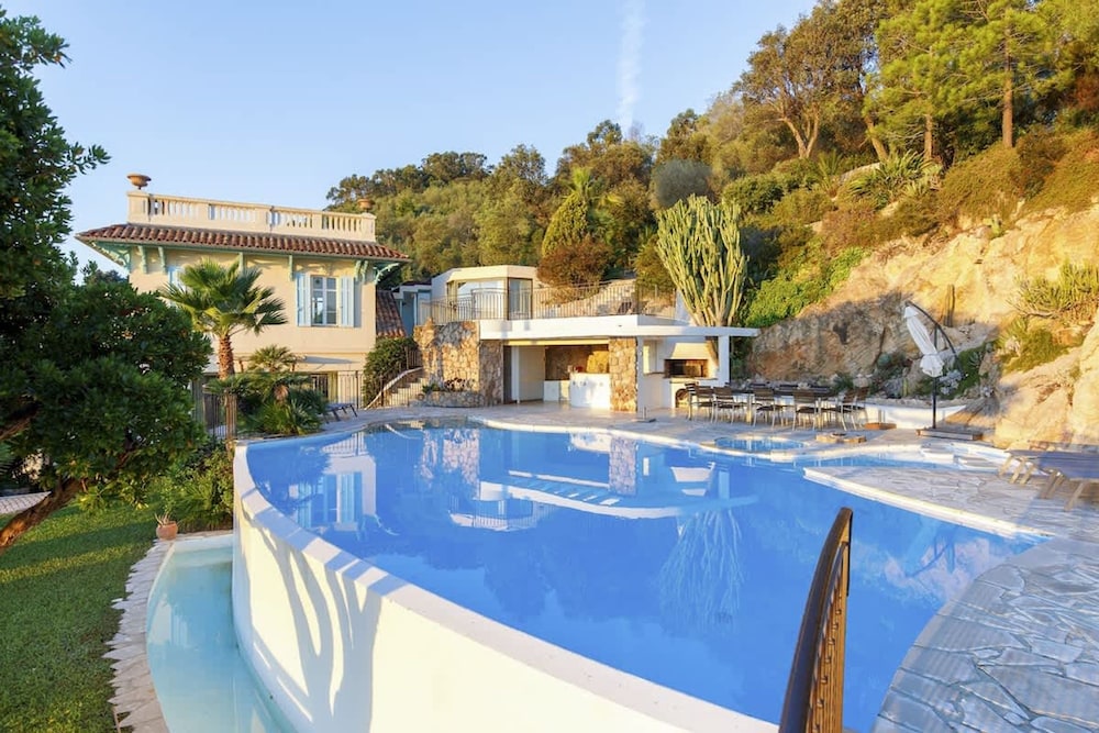 Magnificent Villa With sea View in Theoule sur Mer