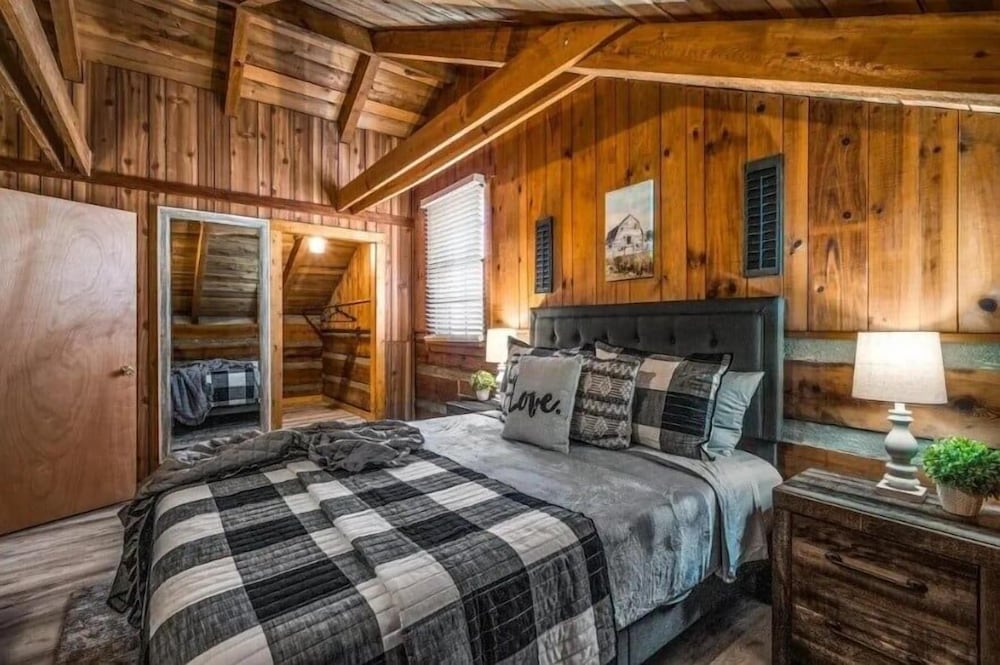 Hidden Acres Lodge 3 Bedroom Cabin