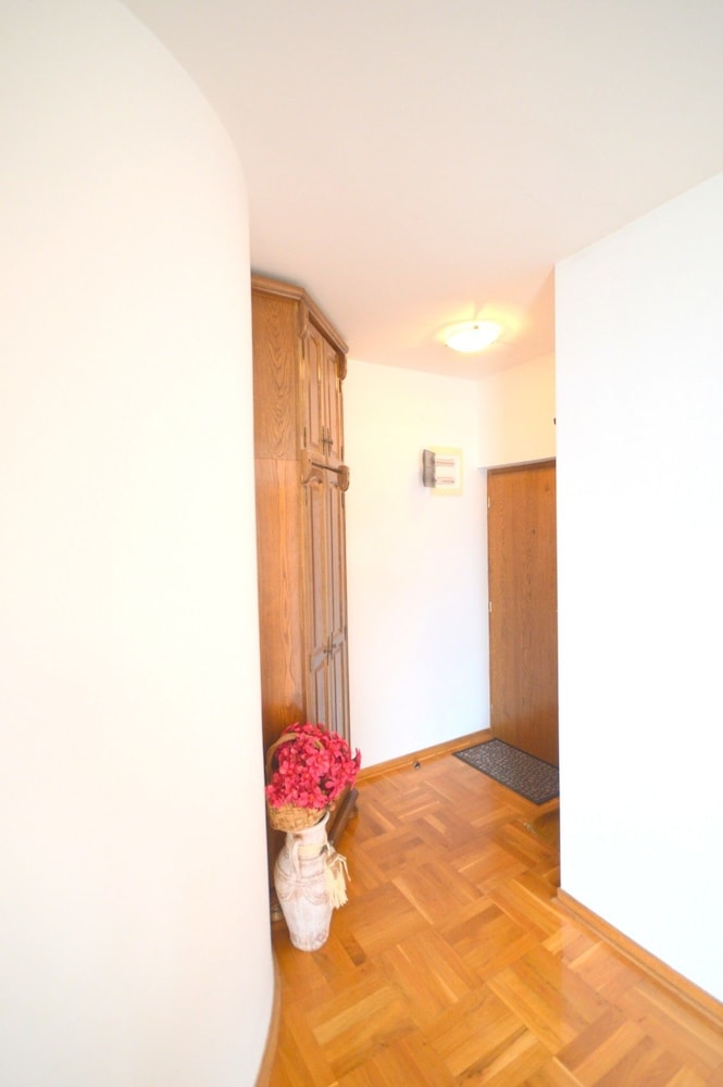 Seafront Apartment Bijela photo 4