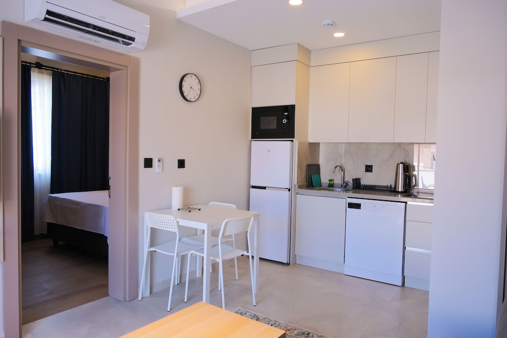 Solmare Suites