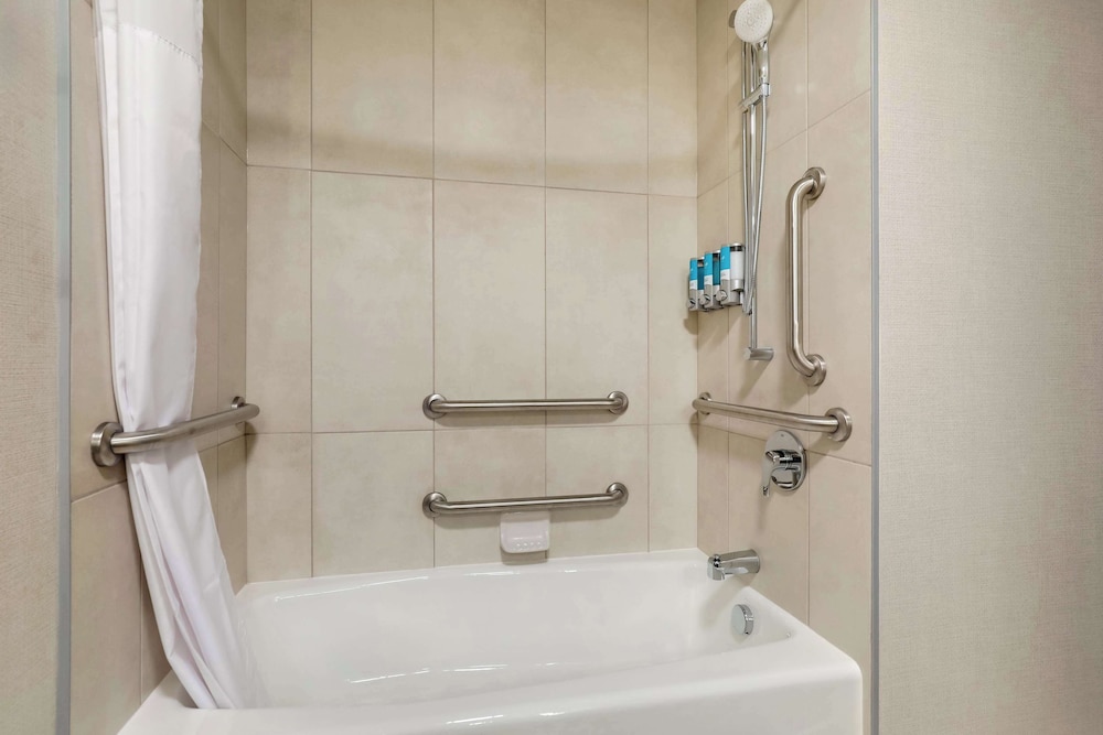 Drury Plaza Hotel Lincoln Downtown
